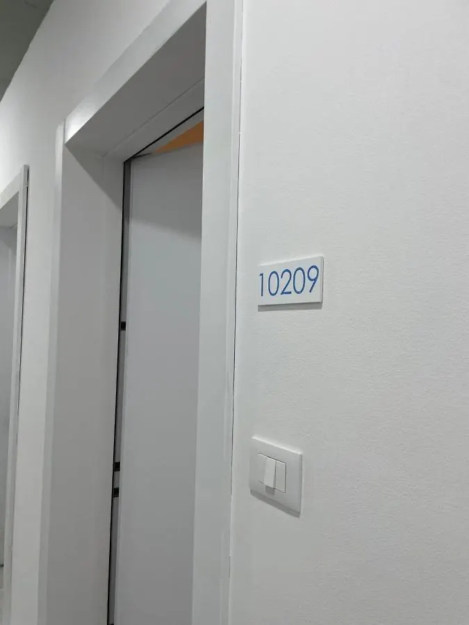New Brilant Apartment 地拉那 0*,  阿尔巴尼亚